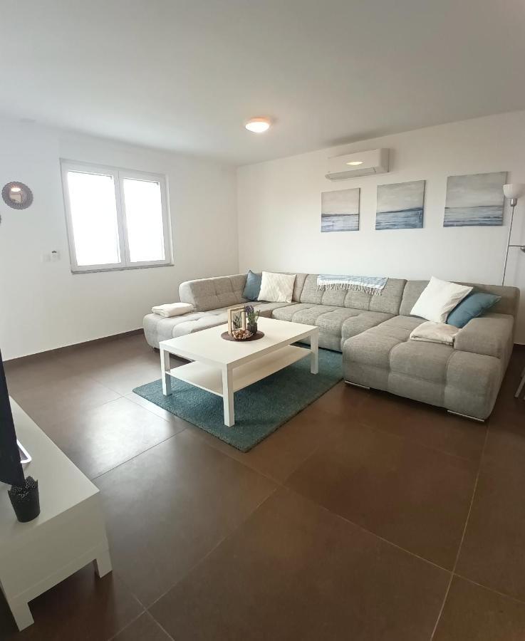 Searenity Pool Suite - Seafront Krmpote-Vodice Exterior foto